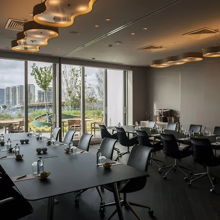 Ξενοδοχείο Radisson Blu Ottomare 5*