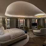 Radisson Blu Ottomare מלון