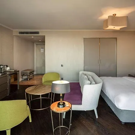 Radisson Blu Ottomare ホテル