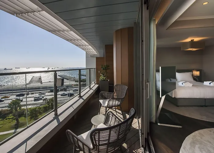 Отель Radisson Blu Ottomare Стамбул